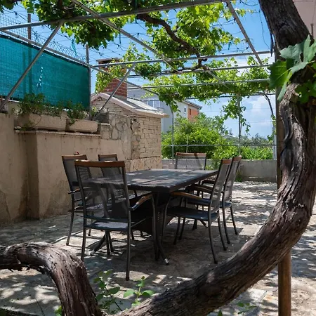 Apartment Laganini - *